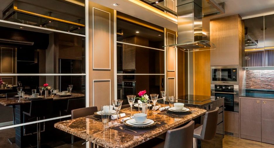 For rent 2 bedrooms condo in Watthana, Bangkok