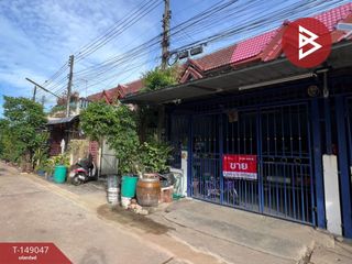 For sale 2 bedrooms townhouse in Sam Phran, Nakhon Pathom