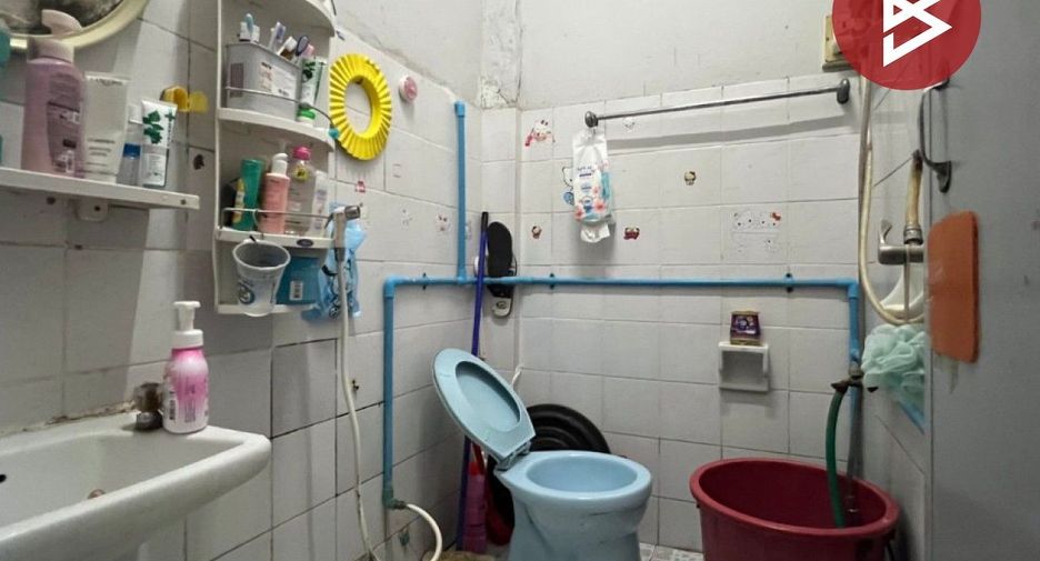 For sale 2 bedrooms townhouse in Sam Phran, Nakhon Pathom
