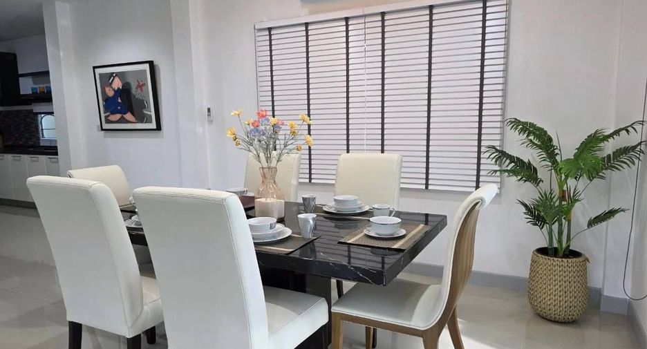 For rent 3 ベッドルーム villa in Bang Lamung, Chonburi