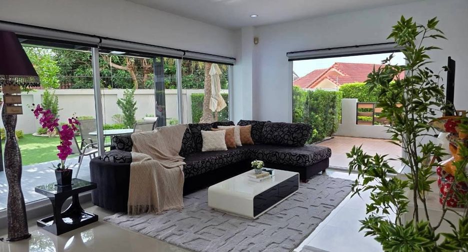 For rent 3 ベッドルーム villa in Bang Lamung, Chonburi