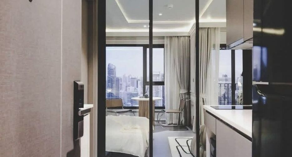 For rent 1 bed condo in Huai Khwang, Bangkok