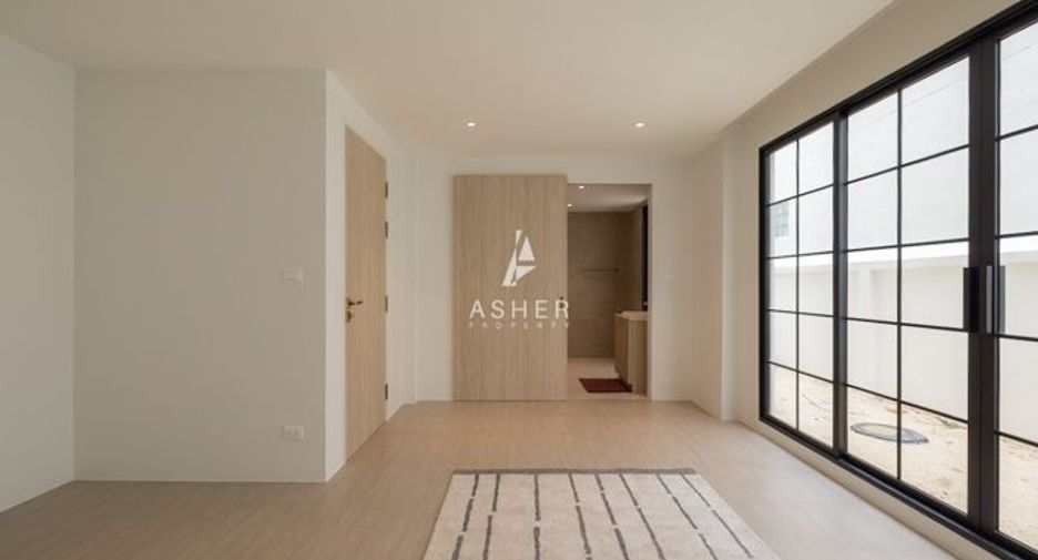Casa en venta de 5 habitaciones en Watthana, Bangkok