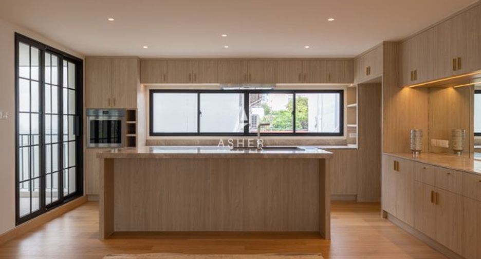 Casa en venta de 5 habitaciones en Watthana, Bangkok