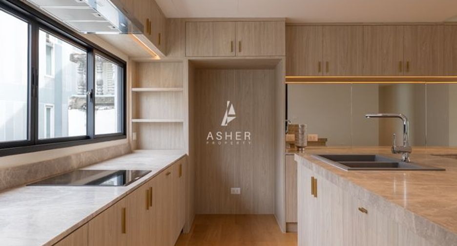 Casa en venta de 5 habitaciones en Watthana, Bangkok