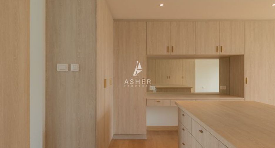 Casa en venta de 5 habitaciones en Watthana, Bangkok