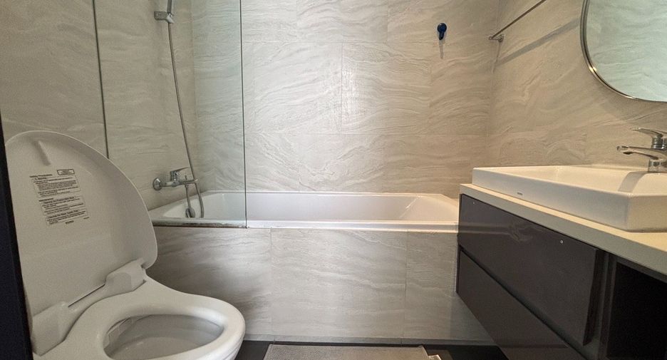 Condo en alquiler de 2 habitaciones en Watthana, Bangkok