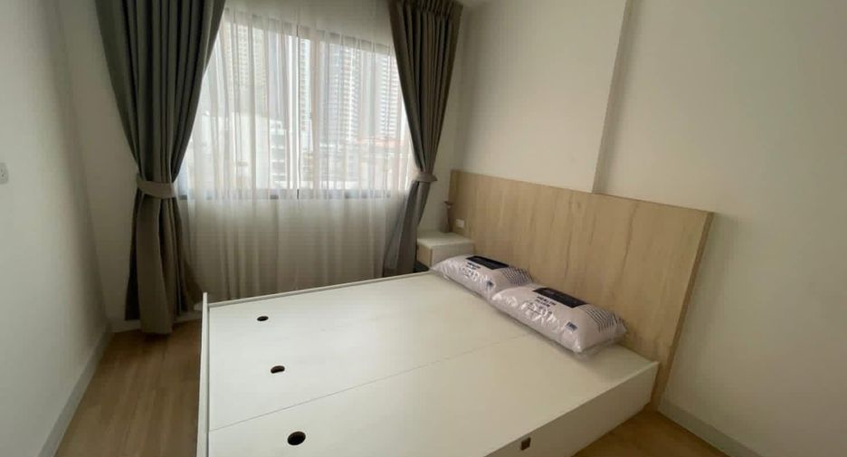 Condo en alquiler de 1 habitaciones en Khlong Toei, Bangkok