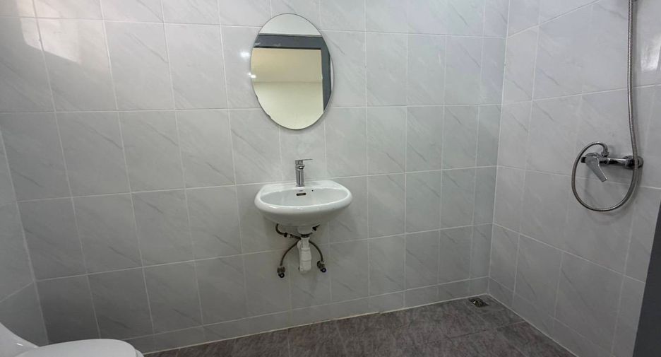 For rent and for sale 8 bedrooms house in Bang Lamung, Chonburi