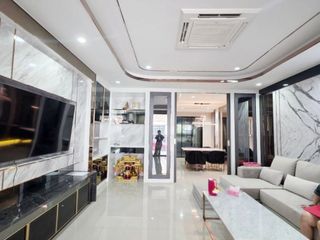 For sale 3 bedrooms retail Space in Mueang Nakhon Pathom, Nakhon Pathom