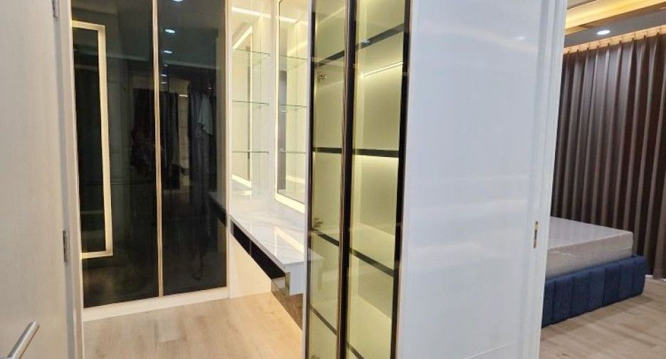 For sale 3 bedrooms retail Space in Mueang Nakhon Pathom, Nakhon Pathom