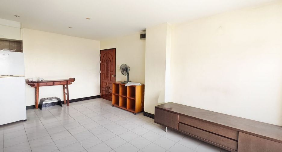 Wohnung zur Miete und zum Kauf mit 1 Zimmer in Bang Kapi, Bangkok