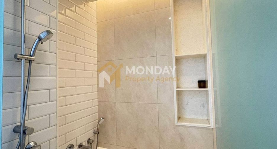 For rent 2 bedrooms condo in Khlong Toei, Bangkok