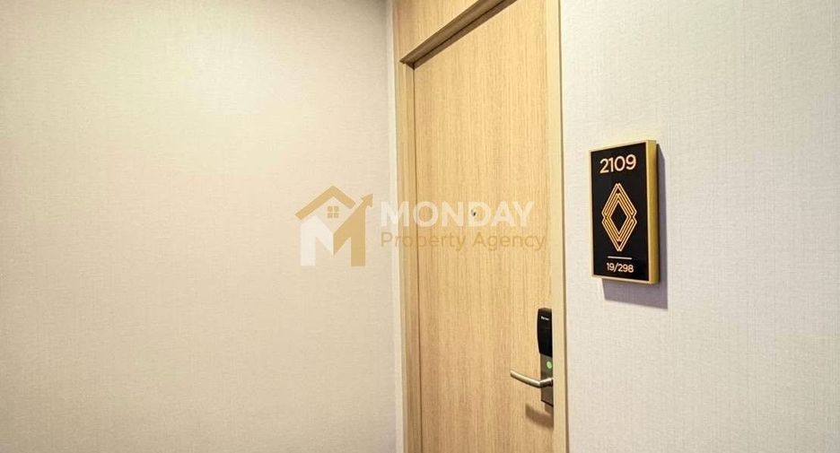 For rent 2 bedrooms condo in Khlong Toei, Bangkok