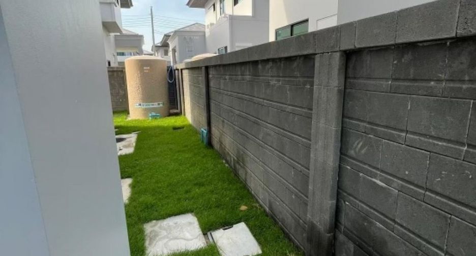 For rent 3 bedrooms condo in Prawet, Bangkok