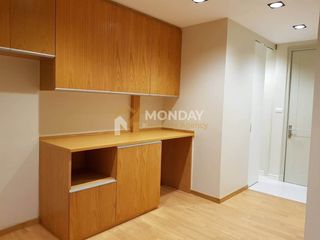 For rent 3 bedrooms condo in Bang Rak, Bangkok