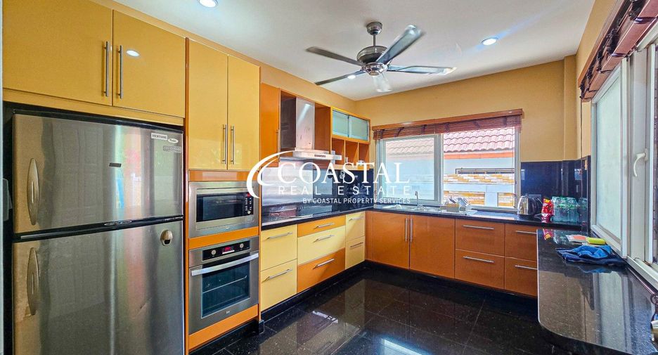For rent 4 bedrooms house in Bang Lamung, Chonburi
