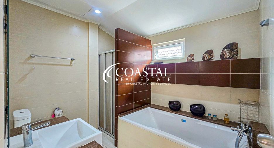 For rent 4 bedrooms house in Bang Lamung, Chonburi