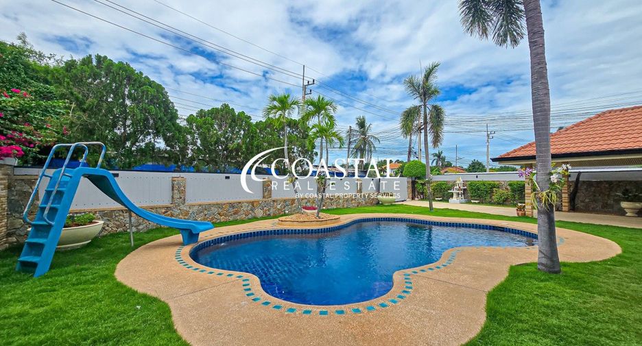 For rent 4 bedrooms house in Bang Lamung, Chonburi