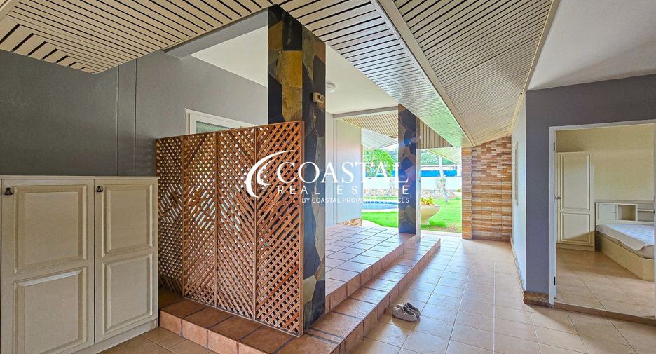 For rent 4 bedrooms house in Bang Lamung, Chonburi