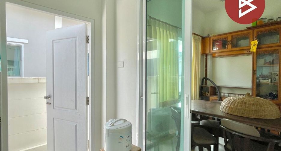 Reihenhaus zum Kauf mit 2 Zimmer in Krathum Baen, Samut Sakhon