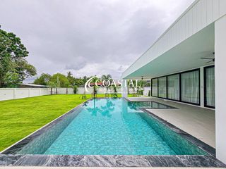 For sale 5 bedrooms house in Bang Lamung, Chonburi