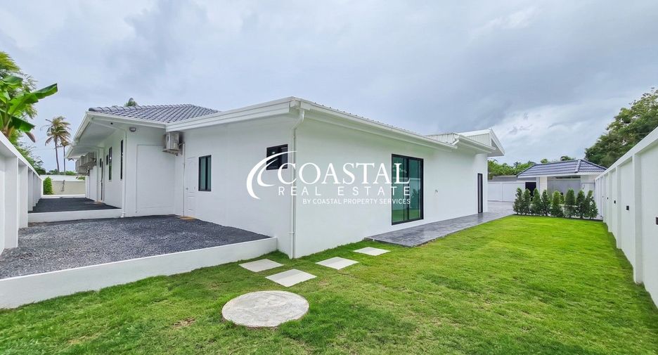 For sale 5 bedrooms house in Bang Lamung, Chonburi