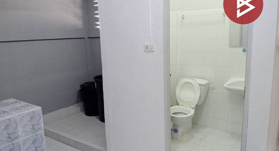À vendre 2 chambres maison de ville à Bang Pakong, Chachoengsao