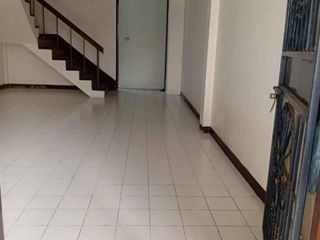 À vendre 2 chambres maison de ville à Bang Pakong, Chachoengsao