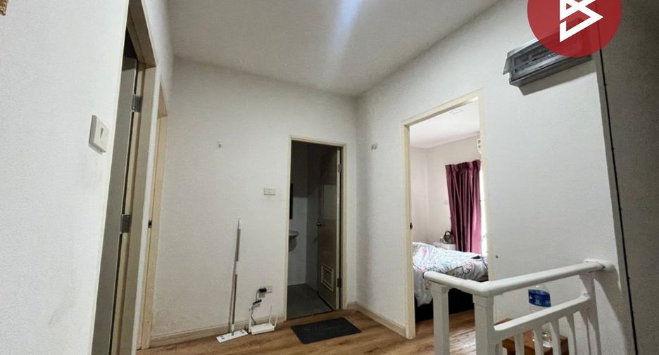 For sale 3 ベッドルーム townhouse in Sam Phran, Nakhon Pathom