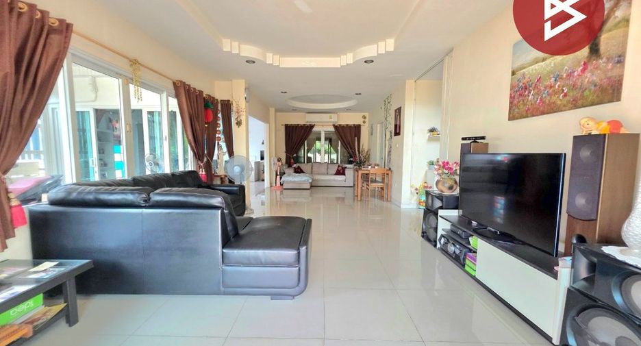 For sale 4 bedrooms house in Bang Lamung, Chonburi