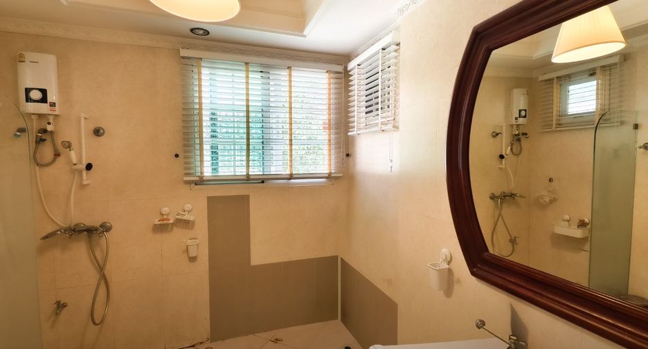 Haus zum Kauf mit 3 Zimmer in Bang Na, Bangkok