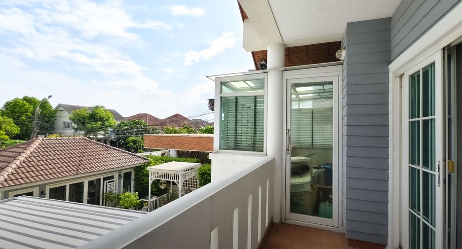 Haus zum Kauf mit 3 Zimmer in Bang Na, Bangkok