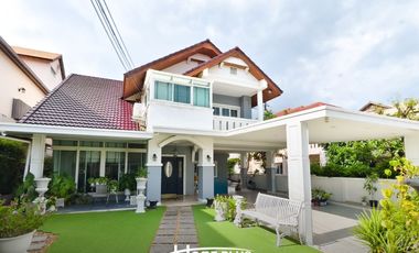 Haus zum Kauf mit 3 Zimmer in Bang Na, Bangkok