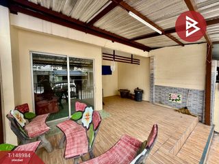 For sale 3 ベッドルーム townhouse in Sam Phran, Nakhon Pathom