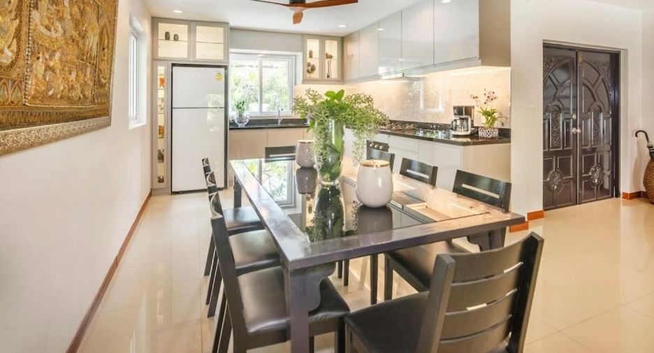Villa zum Kauf mit 6 Zimmer in Bang Lamung, Chonburi