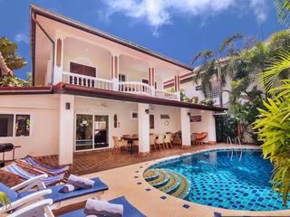 Villa zum Kauf mit 6 Zimmer in Bang Lamung, Chonburi