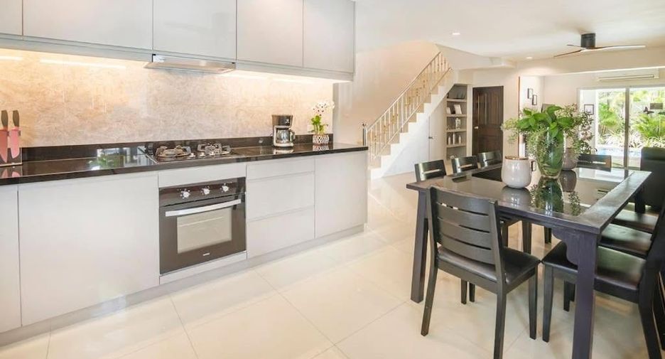 Villa zum Kauf mit 6 Zimmer in Bang Lamung, Chonburi