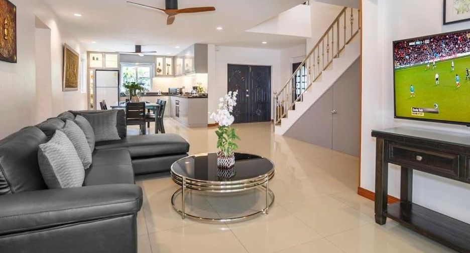 Villa zum Kauf mit 6 Zimmer in Bang Lamung, Chonburi