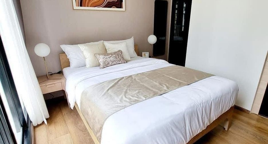 For rent 1 bed condo in Huai Khwang, Bangkok