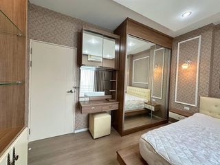 For rent 3 bedrooms condo in Khan Na Yao, Bangkok