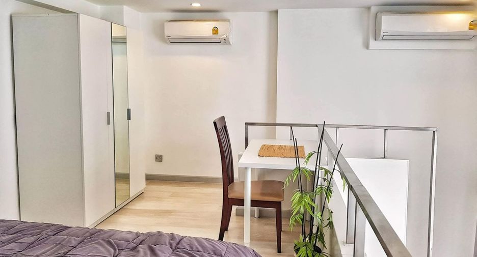 For rent 1 bed condo in Yan Nawa, Bangkok