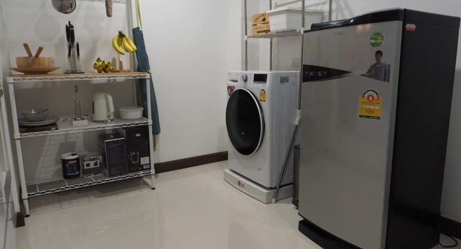 For rent 1 bed condo in Yan Nawa, Bangkok