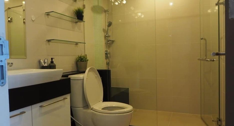 For rent 1 bed condo in Yan Nawa, Bangkok