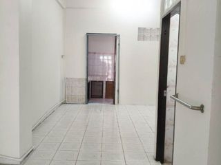 For sale 2 bedrooms townhouse in Krathum Baen, Samut Sakhon
