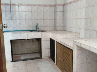 For sale 2 bedrooms townhouse in Krathum Baen, Samut Sakhon