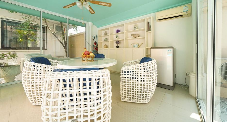 For sale 7 bedrooms villa in Bang Lamung, Chonburi