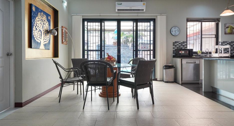 For sale 7 bedrooms villa in Bang Lamung, Chonburi