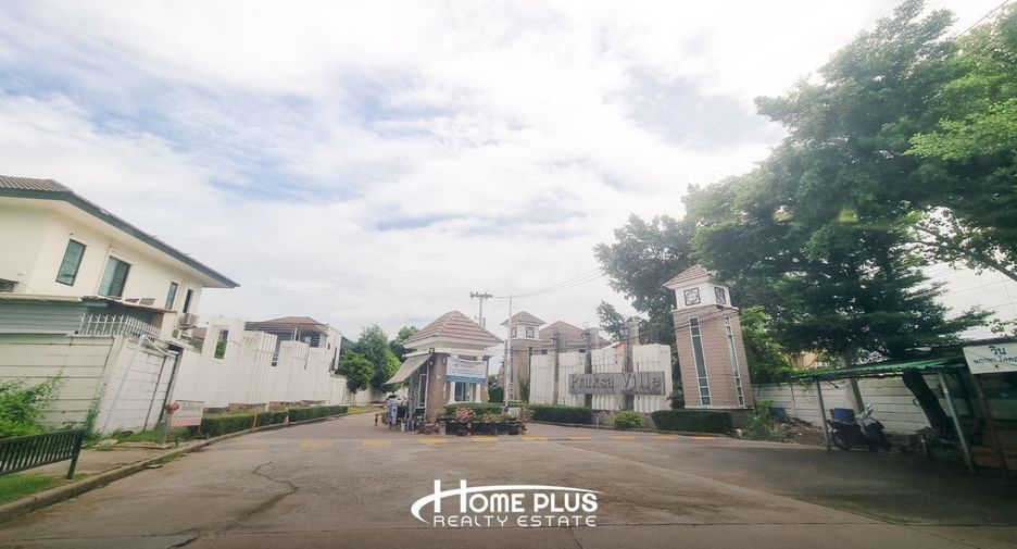 Casa adosada en alquiler y en venta de 3 habitaciones en Mueang Pathum Thani, Pathum Thani