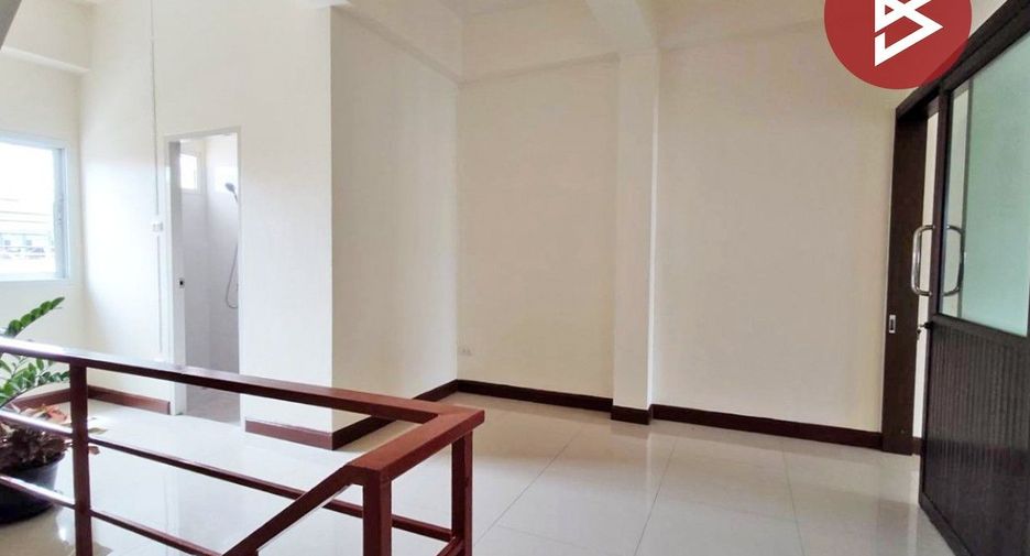 For sale 2 bedrooms retail Space in Phan Thong, Chonburi